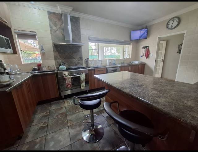 4 BEDROOM HOUSE FOR SALE IN MEYERTON CENTRAL
